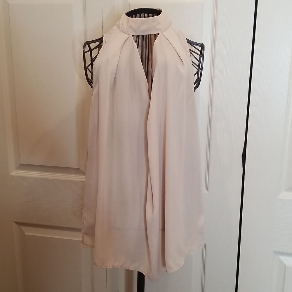 UK2LA Tan Sleeveless Blouse Size Medium